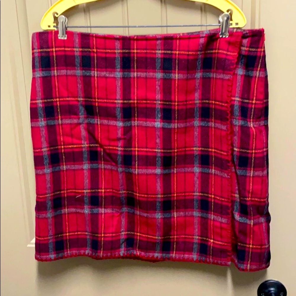 Red/Black Tartan Skirt, Eddie Bauer, 16